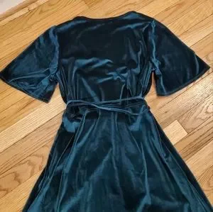 Lulu's Velvet Green High Low Dress Size Large